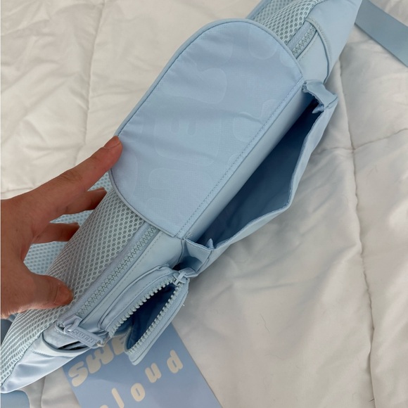 Swehl CLOUD 9 Multi-use nursing support sling + bag - Picture 5 of 9